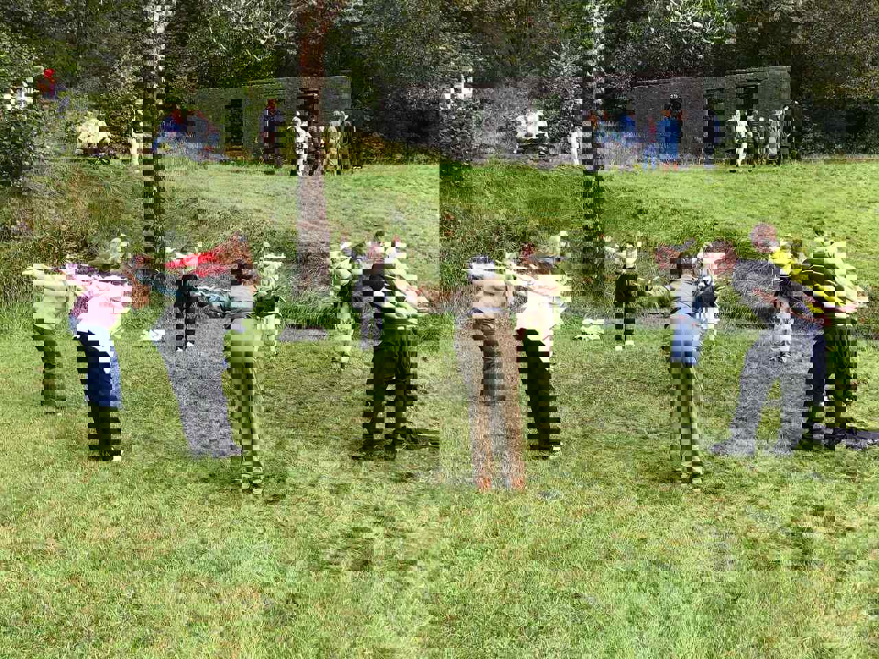 Foto av elever i ring