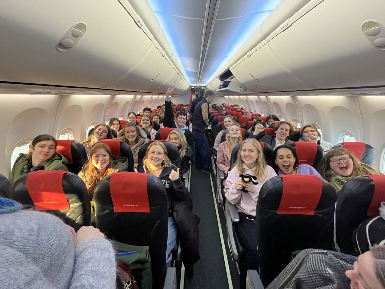 Foto av elever på fly