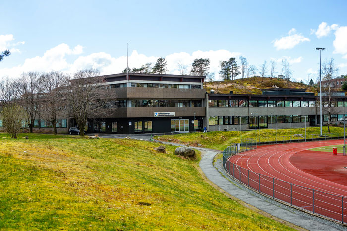 Bilde av skolebygget